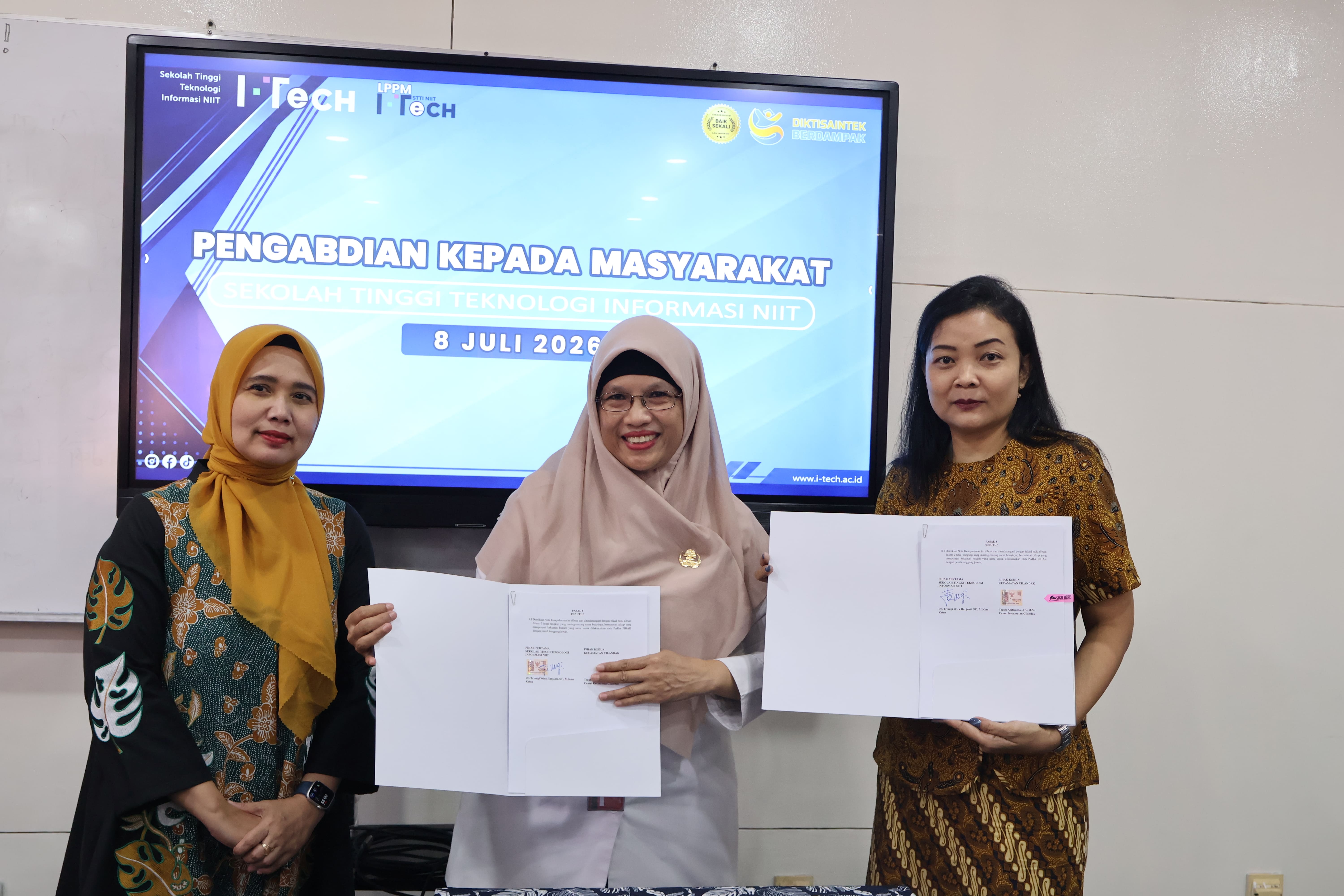 Pengabdian Kepada Masyarakat (PKM) bekerja sama dengan Mitra PKK Kecamatan Cilandak