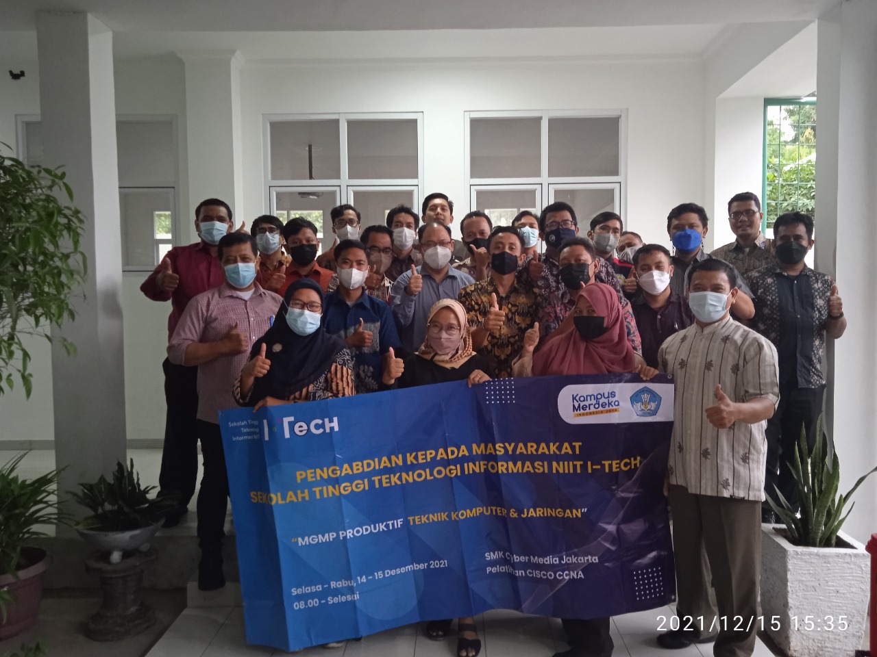 Pelatihan Cisco dalam MGMP Produktif TKJ Wilayah Jakarta Selatan di SMK Cyber Media